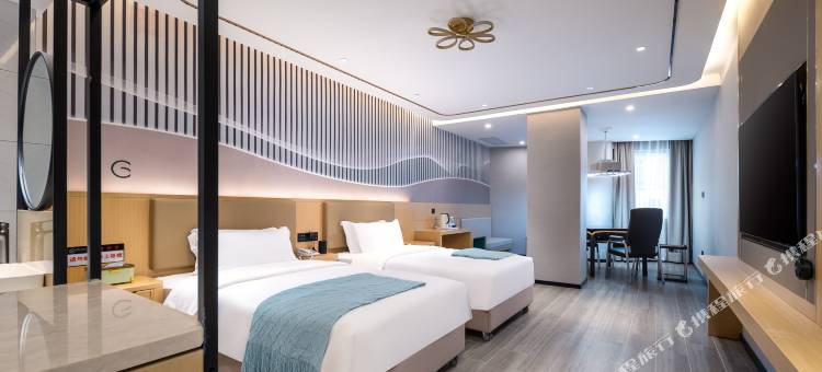 格莱登智慧电影酒店(友谊阳光城骑楼老街店)图片