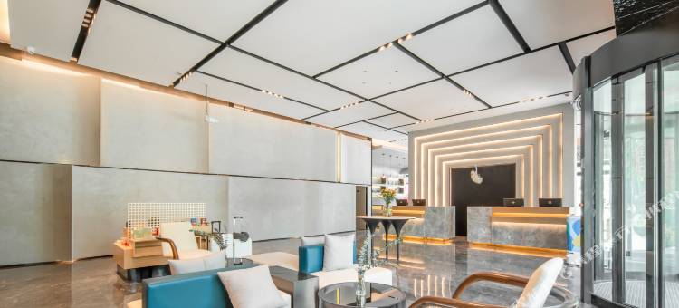 江阴忠义街八佰伴亚朵酒店图片