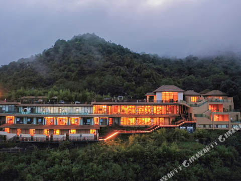 多依树半山度假酒店