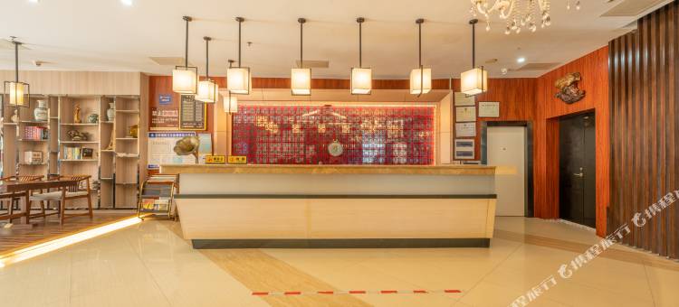 中山市酷曼精品酒店(三乡前陇市场店)图片