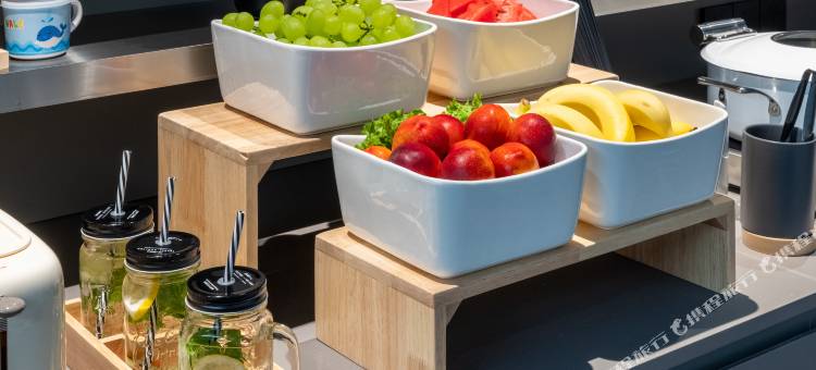 济南大明湖景区芙蓉街轻居酒店图片