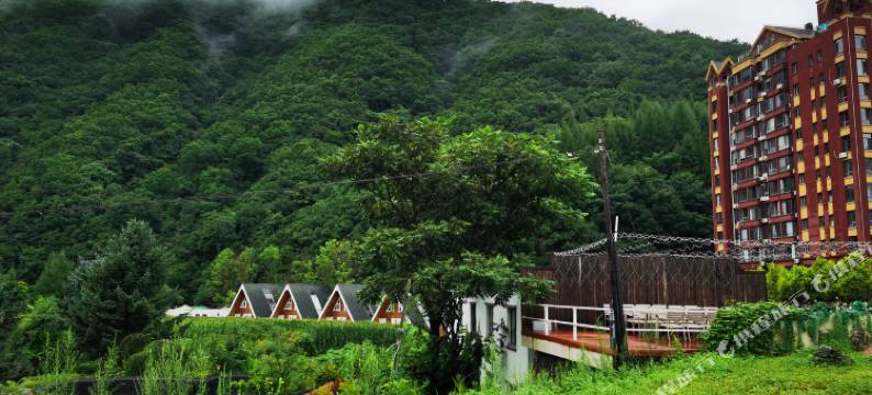 本溪县关门山绿石谷公园景观温泉民宿图片