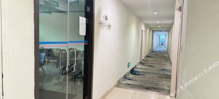 怡涞酒店(宁波栎社机场石碶地铁站店)图片