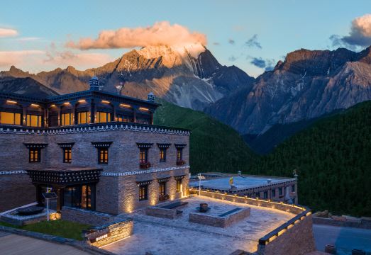 匠心·千秋雪（稻城亚丁景区店）外景图