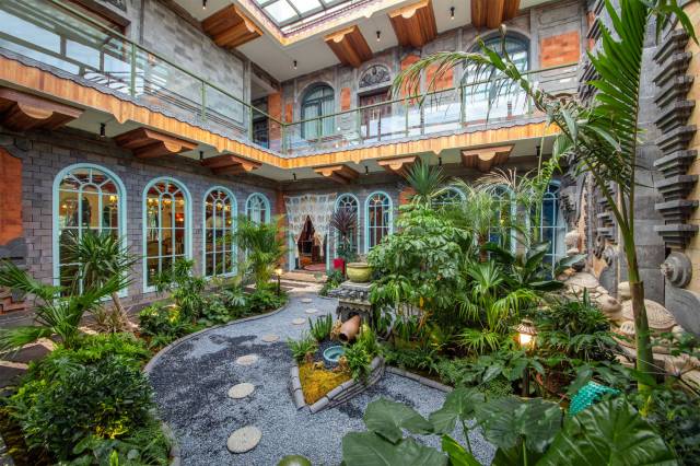 岚悦里·丽江琉璃宫360度极景恒温温泉馆图片