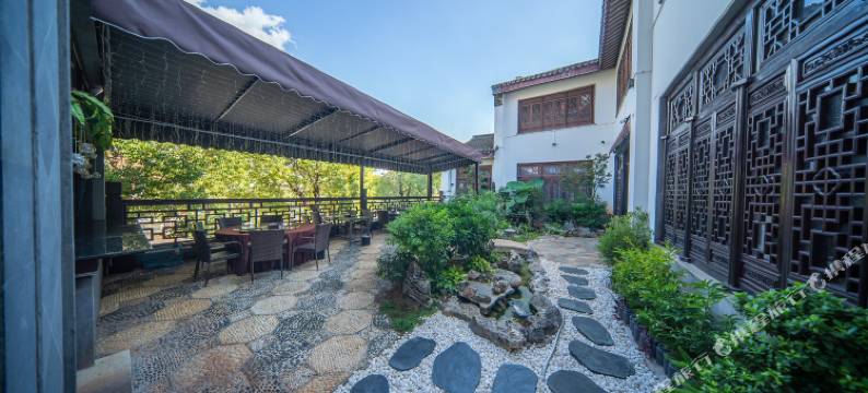 弥勒叁月里民宿(湖泉生态园店)图片