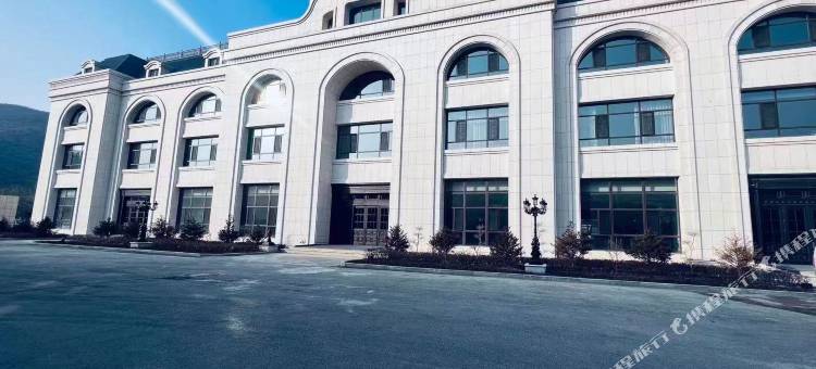 岭秀山汤泉谷文旅住宿图片