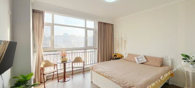 海屿眠影音民宿(烟台火车站店)图片