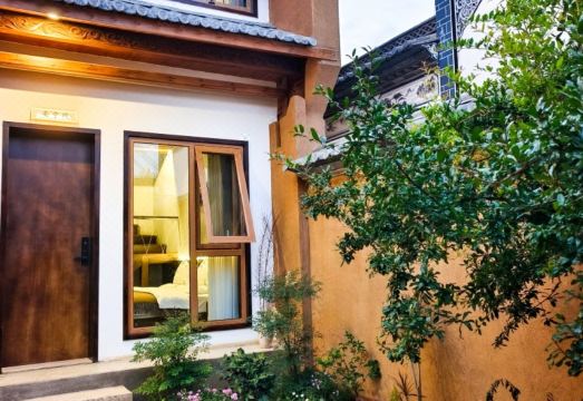 七熙·叄安WaBiSeven设计师美宿（沙溪古镇店）外景图