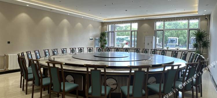 哈拉新村阿木勒酒店图片