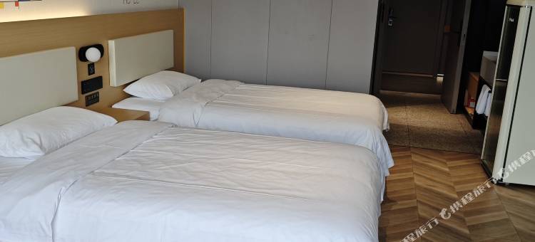 网鱼电竞酒店(南昌八一广场省美术馆店)图片