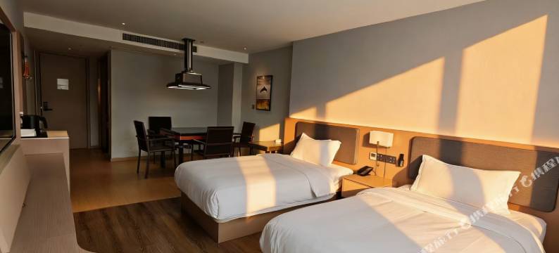 东阳世季酒店(五马塘夜市店)图片