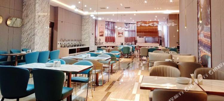 丽橙酒店·悦(贵阳大十字广场甲秀楼店)图片