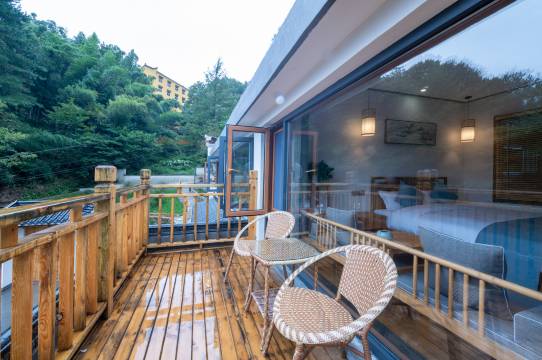 花筑·常品山居民宿(九华山上肉身宝殿店)图片