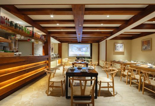 Joy Luck Huahu Resorts Hotel Overview