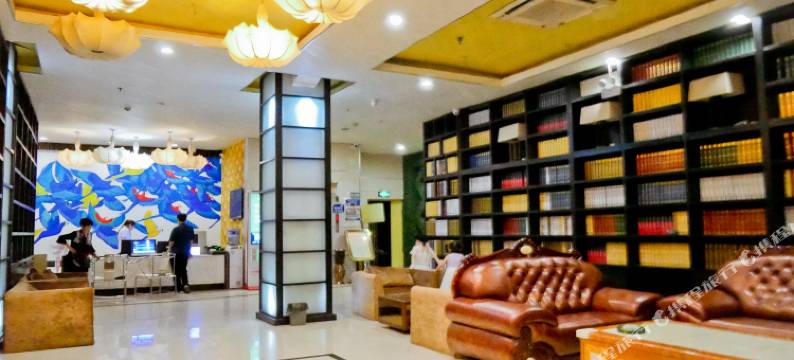 嵩县金茂假日酒店图片