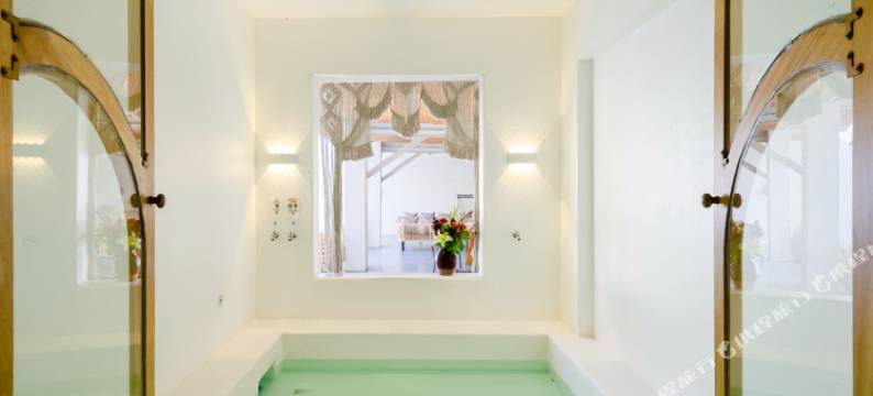 白房子民宿(防城港龙光阳光海岸店)图片