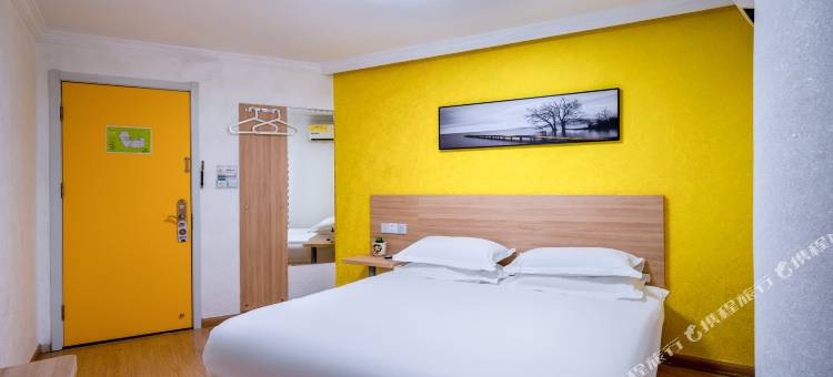 布丁严选酒店(上海外滩四川北路地铁站店)图片