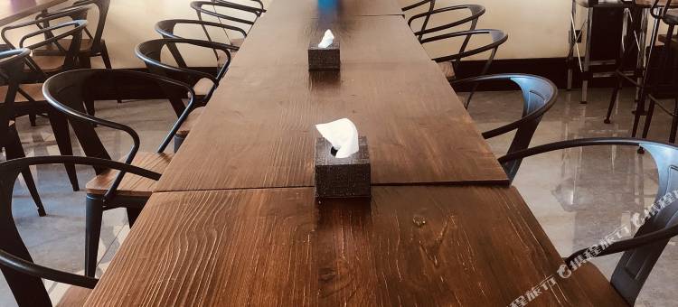 希岸·轻雅酒店(库尔勒香梨大道美食街店)图片