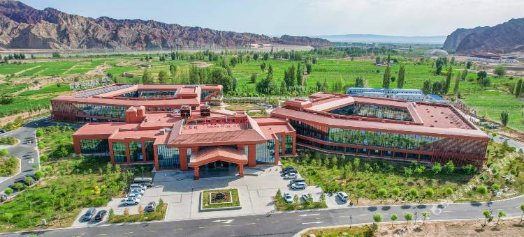 公航旅·丹霞明珠酒店(张掖七彩丹霞景区店)图片