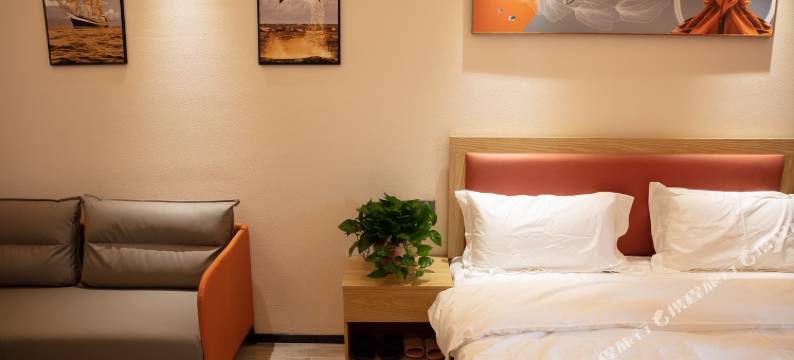 悦文观影酒店(郑州正商寓见铭筑冯庄地铁站店)图片