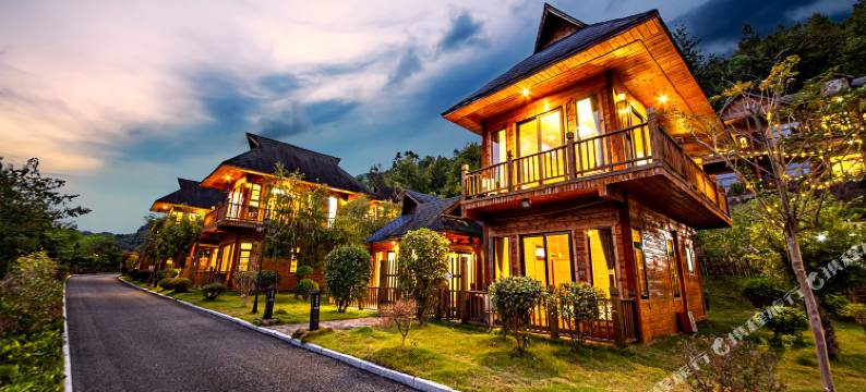 小七孔氧心谷红枫度假酒店图片