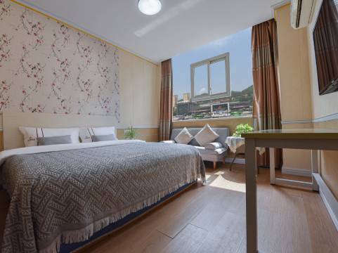 春江商务宾馆(忠县汽车总站店)