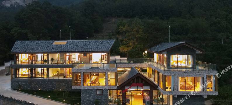 黄草岭无量秘境酒店图片