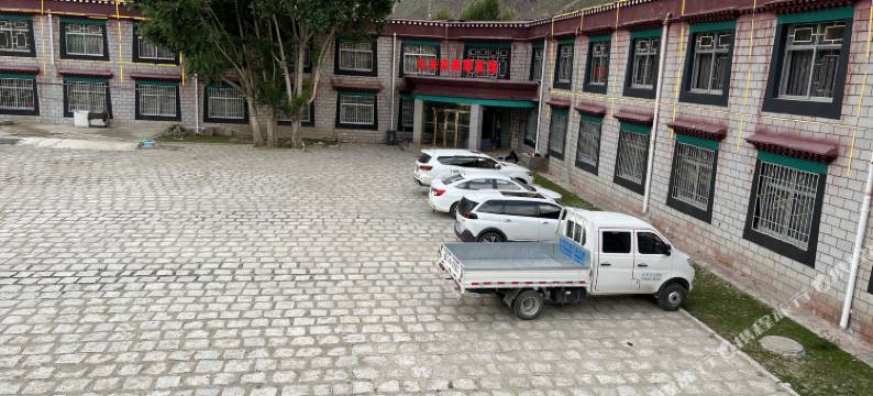 扎央宗桑耶宾馆图片