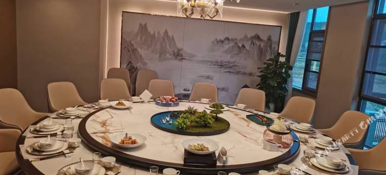 希尔曼假日酒店图片