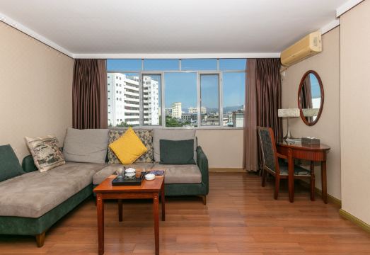 Jian Hua HotelHotel Overview