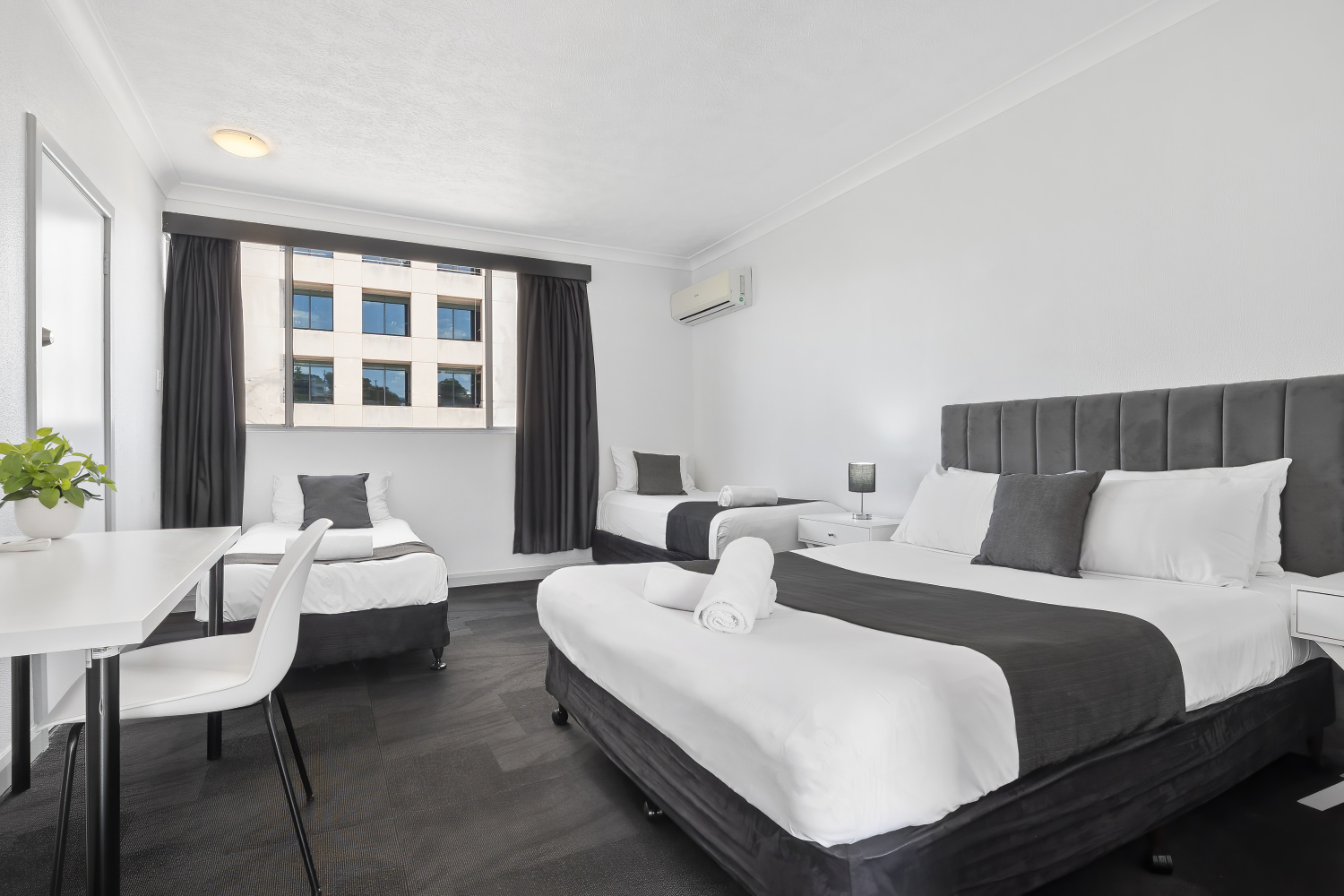 The Robert TownsOver view