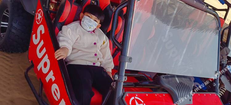 大漠明月露营基地图片