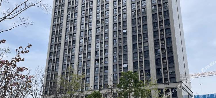 叁月公寓(小龙湾地铁站店)图片