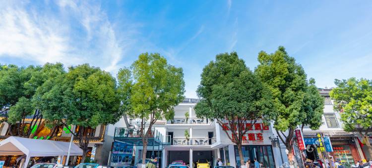乐途Layla·全智能蓝调概念星空酒店图片