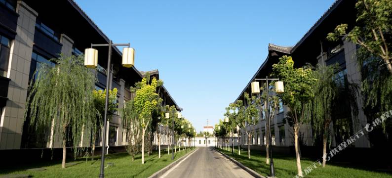 阿拉尔塔河观澜酒店图片