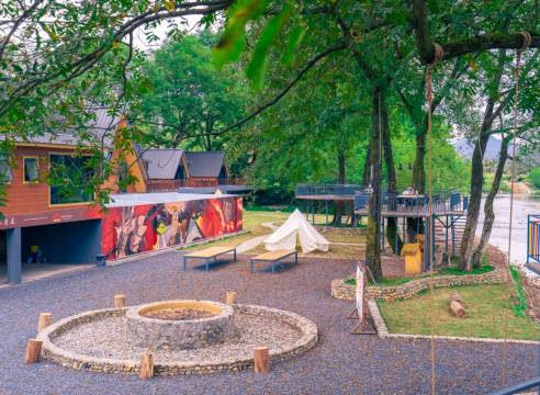 枫林晚·Sunset glow·野奢溪地美宿(上饶望仙谷景区店)