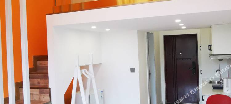 观山雅筑·loft美宿(贵阳北站店)图片
