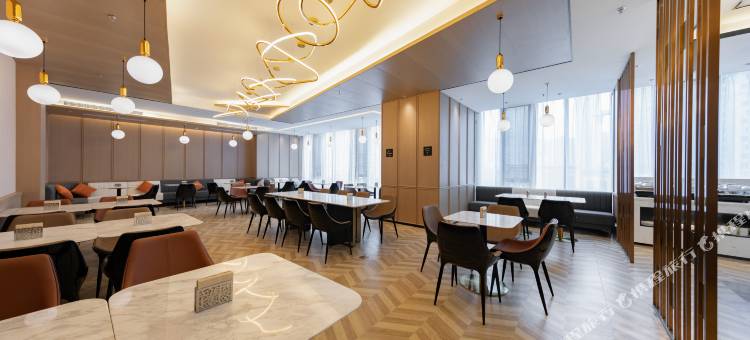 昆明高新吾悦广场亚朵酒店图片