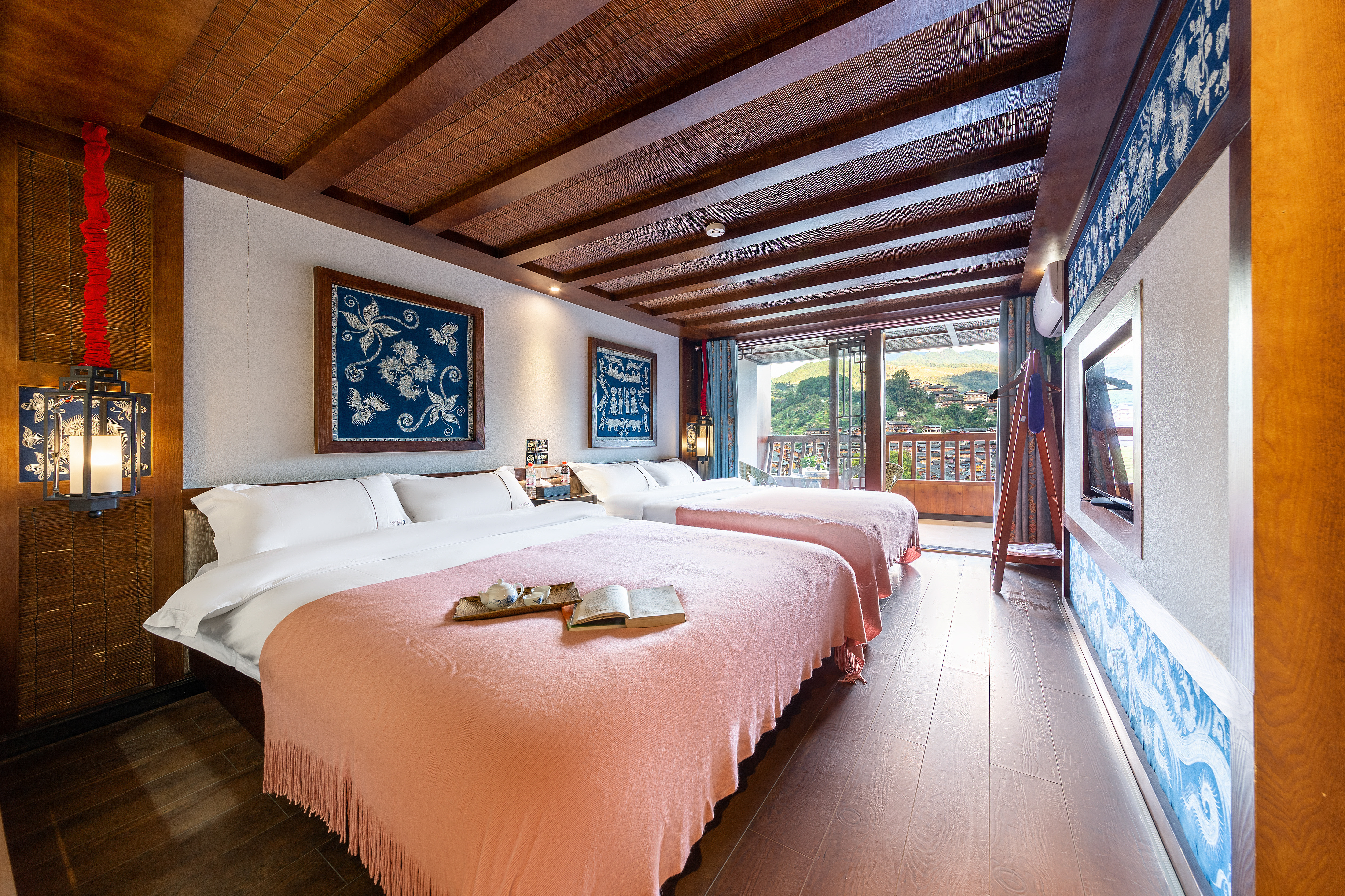 Qingdiao Theme Hotel (Xijiang Qianhu Miao Village Observation Deck) Over view