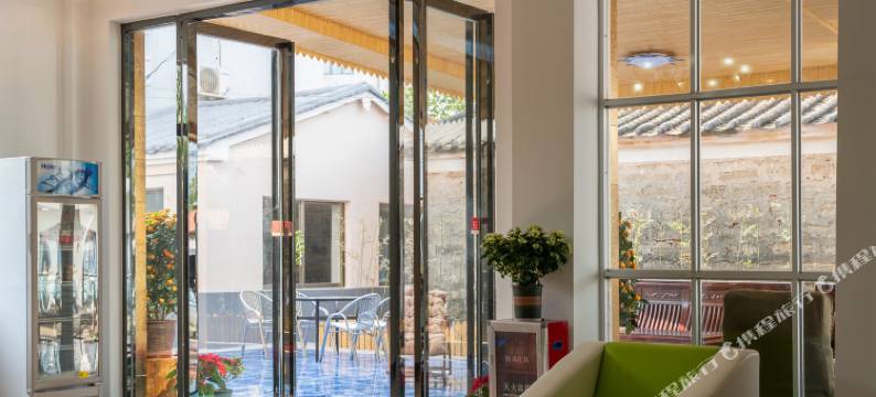 涠洲岛格嘉观海听澜民宿(滴水丹屏店)图片