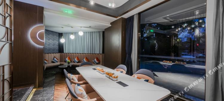 和颐至尚酒店(上海浦东金桥LaLaport店)图片