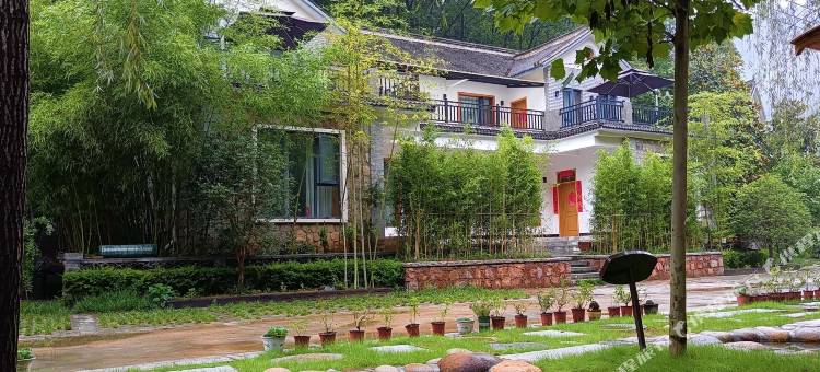 栾川播云山房民宿(铁路小镇店)图片