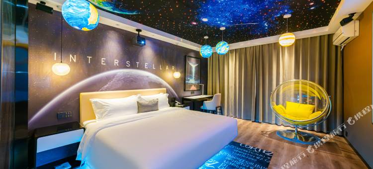 有戏电影酒店(中卫鼓楼东街店)图片