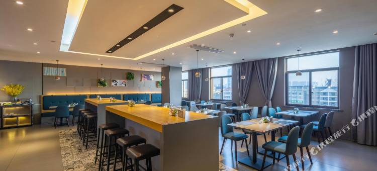 如家商旅酒店(阜阳阜南亚坤时代广场店)图片