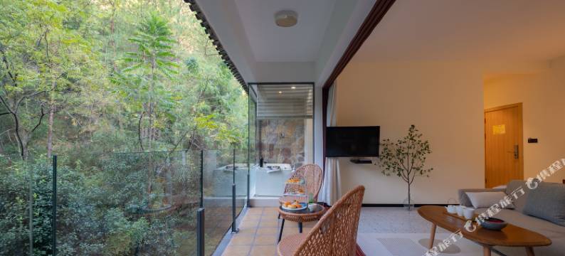 隐心·谷网红旅拍.温泉度假酒店(遇龙河景区店)图片