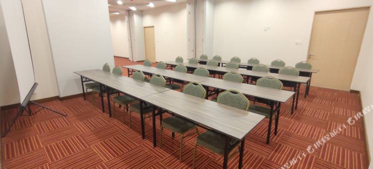 泗水市中心阿格戈酒店(Agogo Downtown Hotel Surabaya)图片