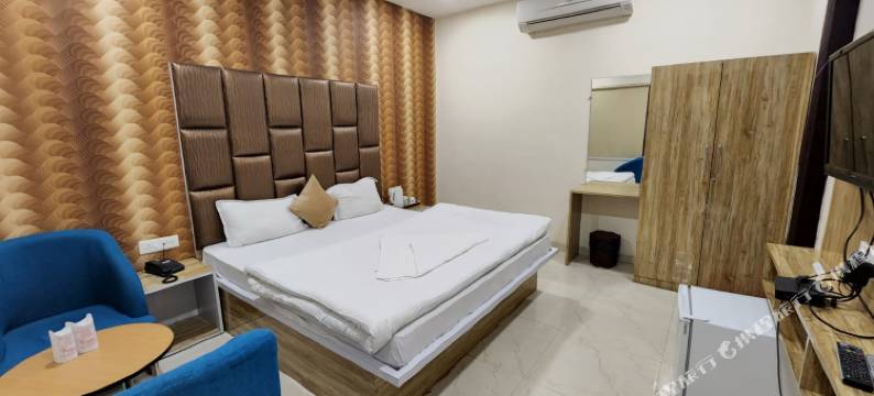 曼达基尼皇家酒店(Hotel Mandakini Royale)图片