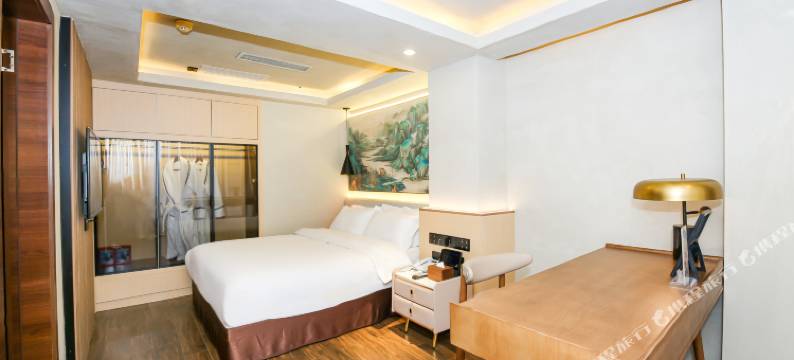 晨龙茄啡酒店(广州天河客运站长湴地铁站店)图片