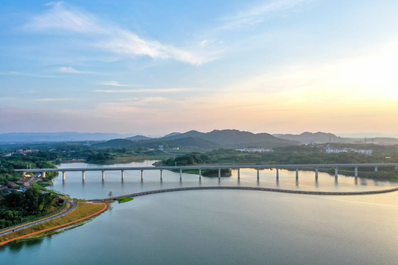 花筑·庐逸香村(九江庐山北海度假区店)图片